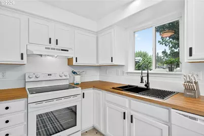 2525 SE 136th, Portland, OR 97236 - Photo 13