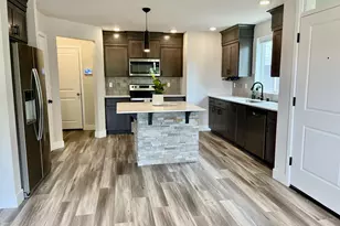 922 NW 175th Wy, Ridgefield, WA 98642 - Photo 5