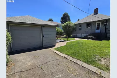 823 W 10th St, The Dalles, OR 97058 - Photo 19