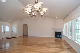 204 Rainbow Ridge Ave, Roseburg, OR 97471 - Photo 13