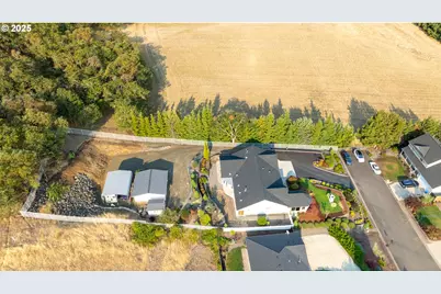 204 Rainbow Ridge Ave, Roseburg, OR 97471 - Photo 7