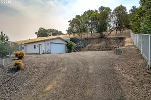 204 Rainbow Ridge Ave, Roseburg, OR 97471 - Photo 45