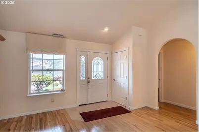 204 Rainbow Ridge Ave, Roseburg, OR 97471 - Photo 27