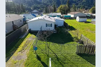 631 2nd Ave, Powers, OR 97466 - Photo 1