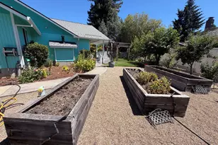 1665 NW Jennifer Ct, Roseburg, OR 97471 - Photo 41