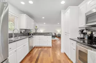 11989 SE Eagle Dr, Clackamas, OR 97015 - Photo 13