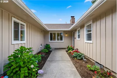 12125 SW Lynnridge Ave, Portland, OR 97225 - Photo 3