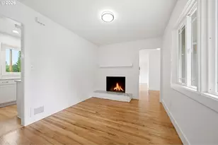 12125 SW Lynnridge Ave, Portland, OR 97225 - Photo 9