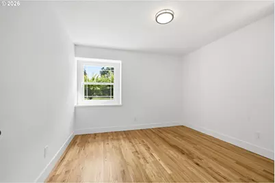 12125 SW Lynnridge Ave, Portland, OR 97225 - Photo 13
