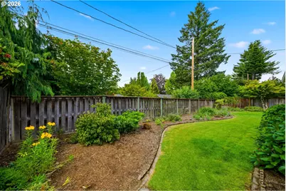 12125 SW Lynnridge Ave, Portland, OR 97225 - Photo 29