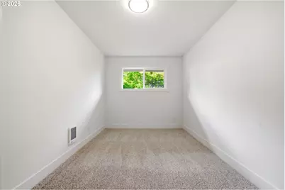 12125 SW Lynnridge Ave, Portland, OR 97225 - Photo 21