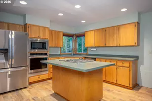 10585 SE Fairway Dr, Happy Valley, OR 97086 - Photo 13