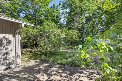 635 NW 8th Pl, Canby, OR 97013 - Photo 17