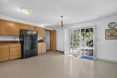 635 NW 8th Pl, Canby, OR 97013 - Photo 9
