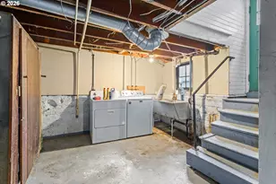 3027 SE Belmont St, Portland, OR 97214 - Photo 13