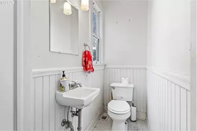 3027 SE Belmont St, Portland, OR 97214 - Photo 15