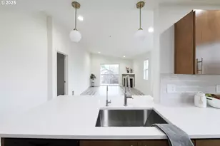 10734 NE Holly St, Hillsboro, OR 97006 - Photo 11