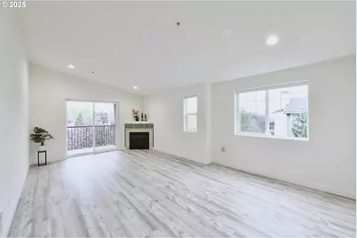 10734 NE Holly St #307, Hillsboro, OR 97006 - Photo 5