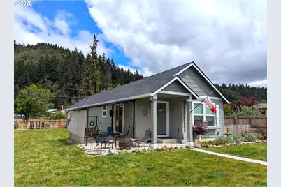 76442 Laurel St, Oakridge, OR 97463 - Photo 1