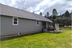 76442 Laurel St, Oakridge, OR 97463 - Photo 29