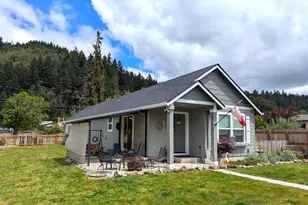 76442 Laurel St, Oakridge, OR 97463 - Photo 29