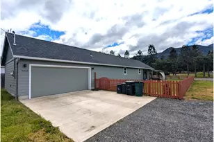 76442 Laurel St, Oakridge, OR 97463 - Photo 23
