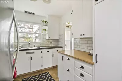 6923 NE Broadway, Portland, OR 97213 - Photo 15