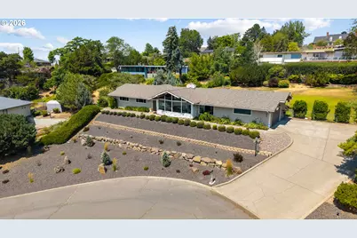 1041 NW 12th Dr, Pendleton, OR 97801 - Photo 3