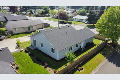 1107 Echo Hollow Rd, Eugene, OR 97402 - Photo 31