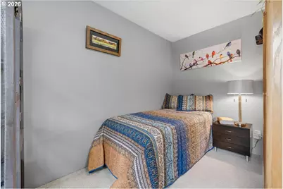 634 N Hayden Bay Dr, Portland, OR 97217 - Photo 19