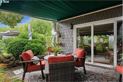 634 N Hayden Bay Dr, Portland, OR 97217 - Photo 29