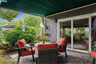 634 N Hayden Bay Dr, Portland, OR 97217 - Photo 29
