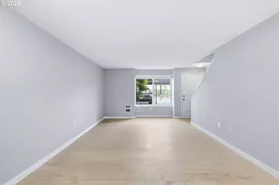 2501 E 2nd St, Newberg, OR 97132 - Photo 7