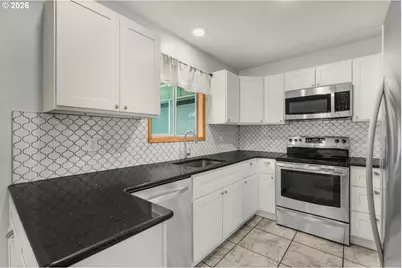 12295 SE Main St, Portland, OR 97233 - Photo 11
