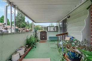 12295 SE Main St, Portland, OR 97233 - Photo 21