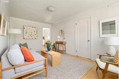 2825 SE Hawthorne Blvd, Portland, OR 97214 - Photo 7