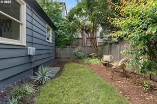 2825 SE Hawthorne Blvd, Portland, OR 97214 - Photo 45