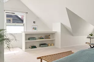 2825 SE Hawthorne Blvd, Portland, OR 97214 - Photo 25