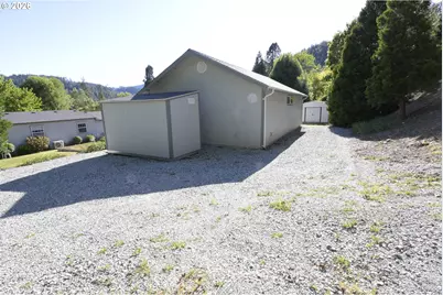 22282 Tiller Trail Hwy, Days Creek, OR 97429 - Photo 43