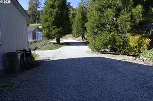 22282 Tiller Trail Hwy, Days Creek, OR 97429 - Photo 37