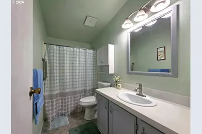 521 Central Ave, South Bend, WA 98586 - Photo 5