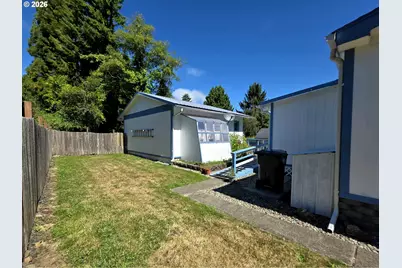 521 Central Ave, South Bend, WA 98586 - Photo 17