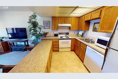 94304 Wedderburn Loop #414, Gold Beach, OR 97444 - Photo 7