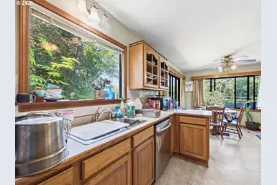 38230 Highway 30, Astoria, OR 97103 - Photo 19