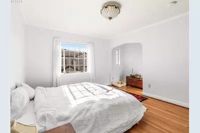 2325 NE Flanders St #6, Portland, OR 97232 - Photo 13