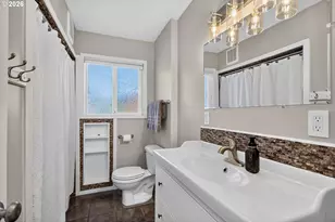 727 E 20th St, The Dalles, OR 97058 - Photo 17