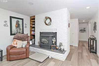 1780 Clover Ridge Rd NE, Albany, OR 97321 - Photo 15