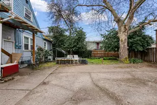 1826 Mill St, Eugene, OR 97401 - Photo 3