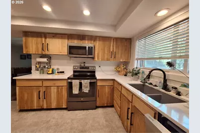 339 Pioneer Way, Winchester, OR 97495 - Photo 7