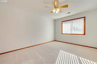 13801 NW 10th Ct #B8, Vancouver, WA 98685 - Photo 15